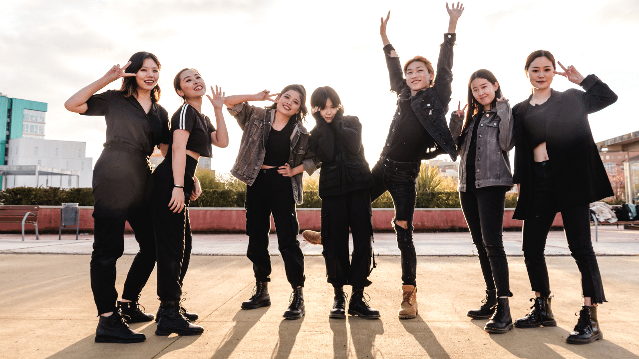 Foreigners to Buy K-Pop and J-Pop Concert Tickets in Japan